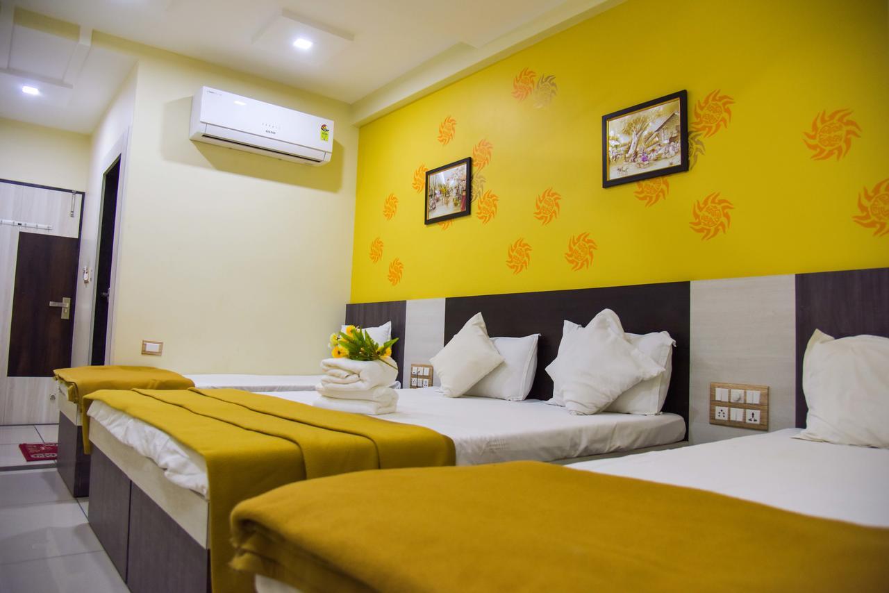 Hotel Tulsi Residency Bhuj Eksteriør bilde