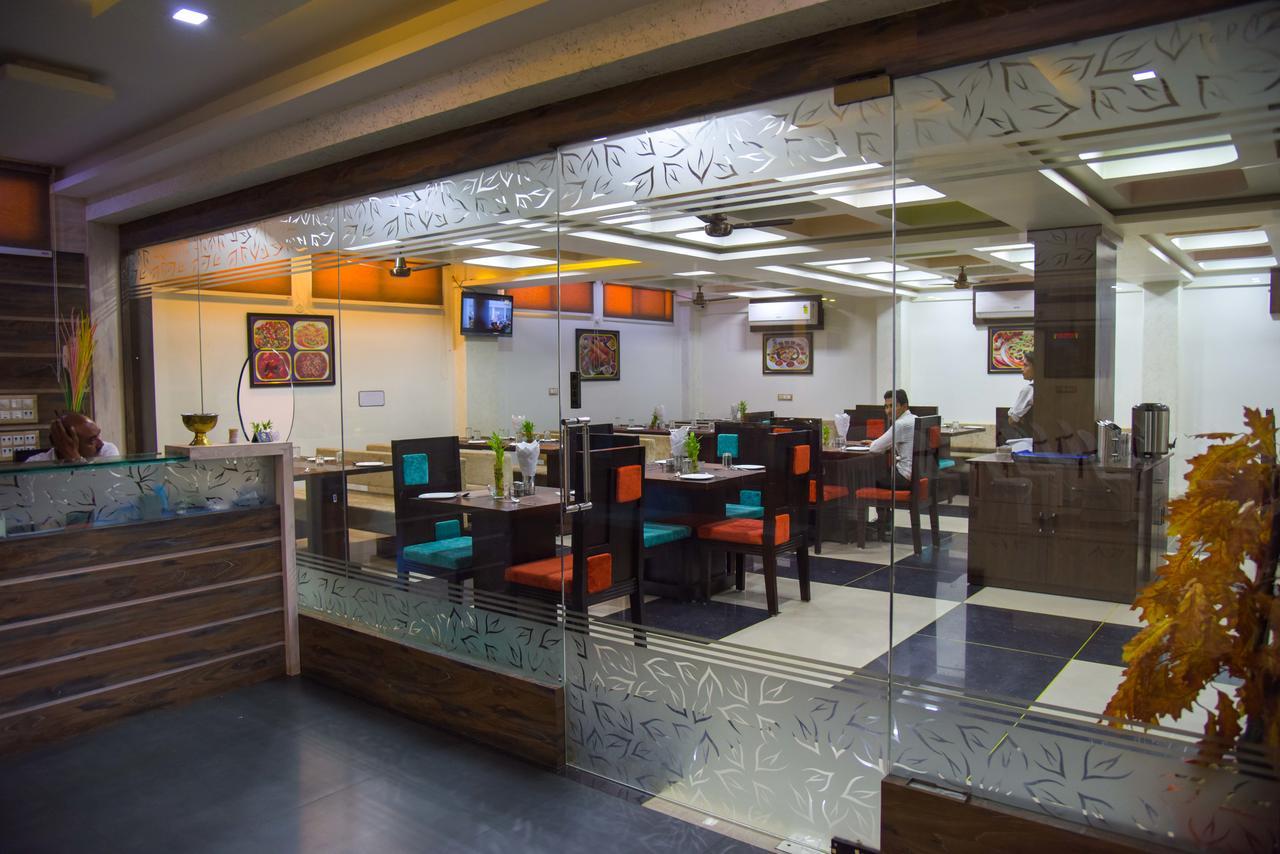 Hotel Tulsi Residency Bhuj Eksteriør bilde